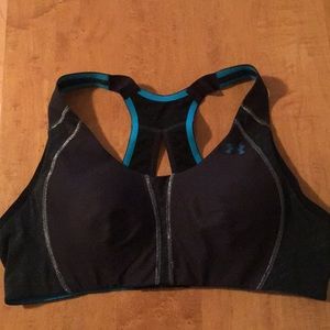 UnderArmour sports bra